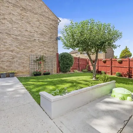 Bright, Airy & Beautifully Decorated 3 Bedroom Home Kettering Exterior photo