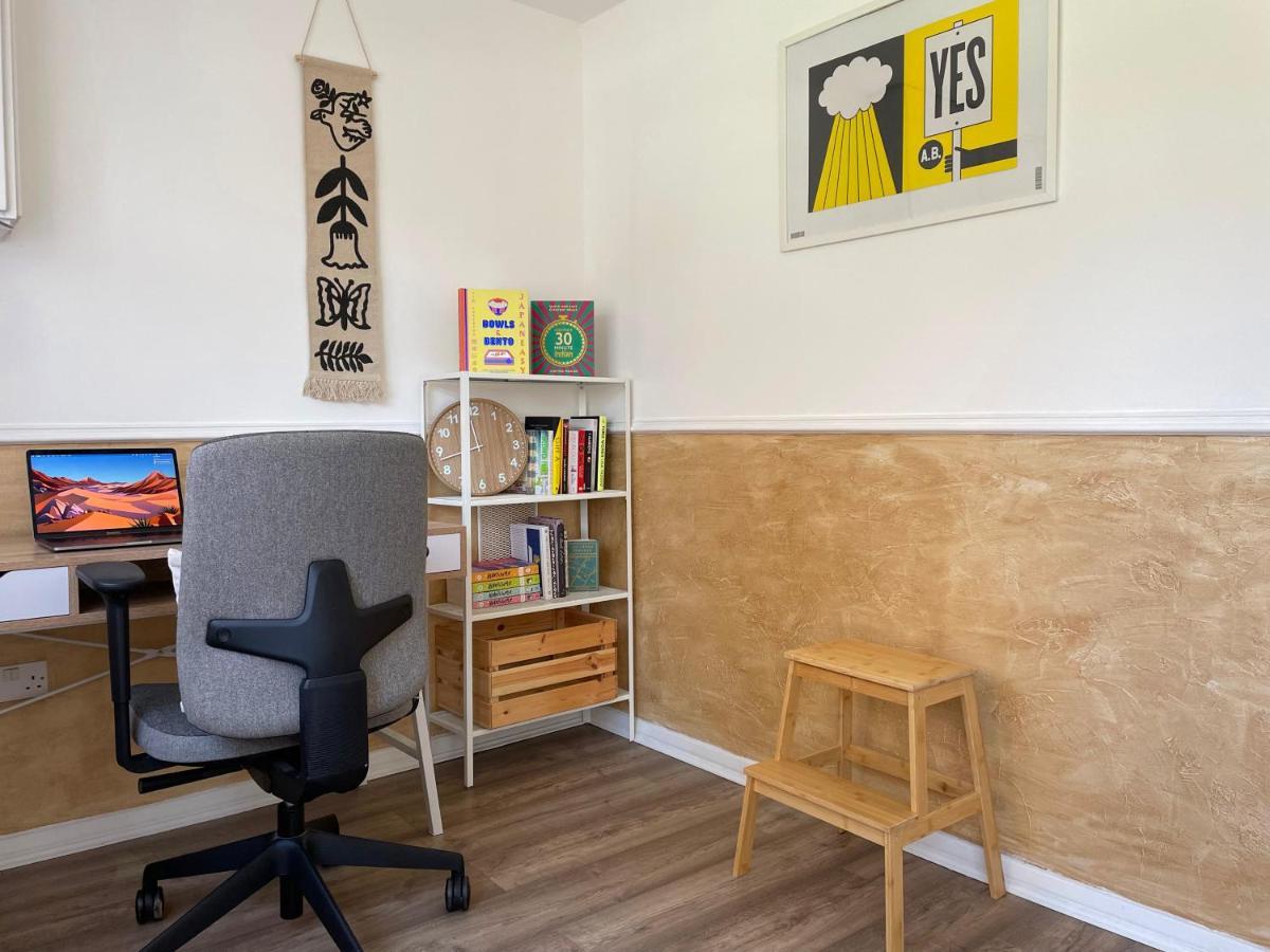 Bright, Airy & Beautifully Decorated 3 Bedroom Holiday home