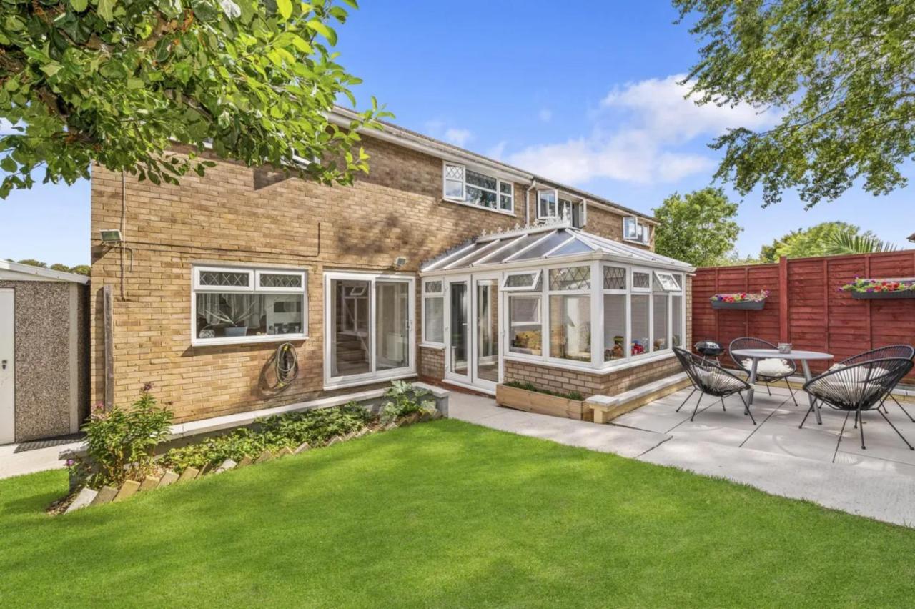 Bright, Airy & Beautifully Decorated 3 Bedroom
