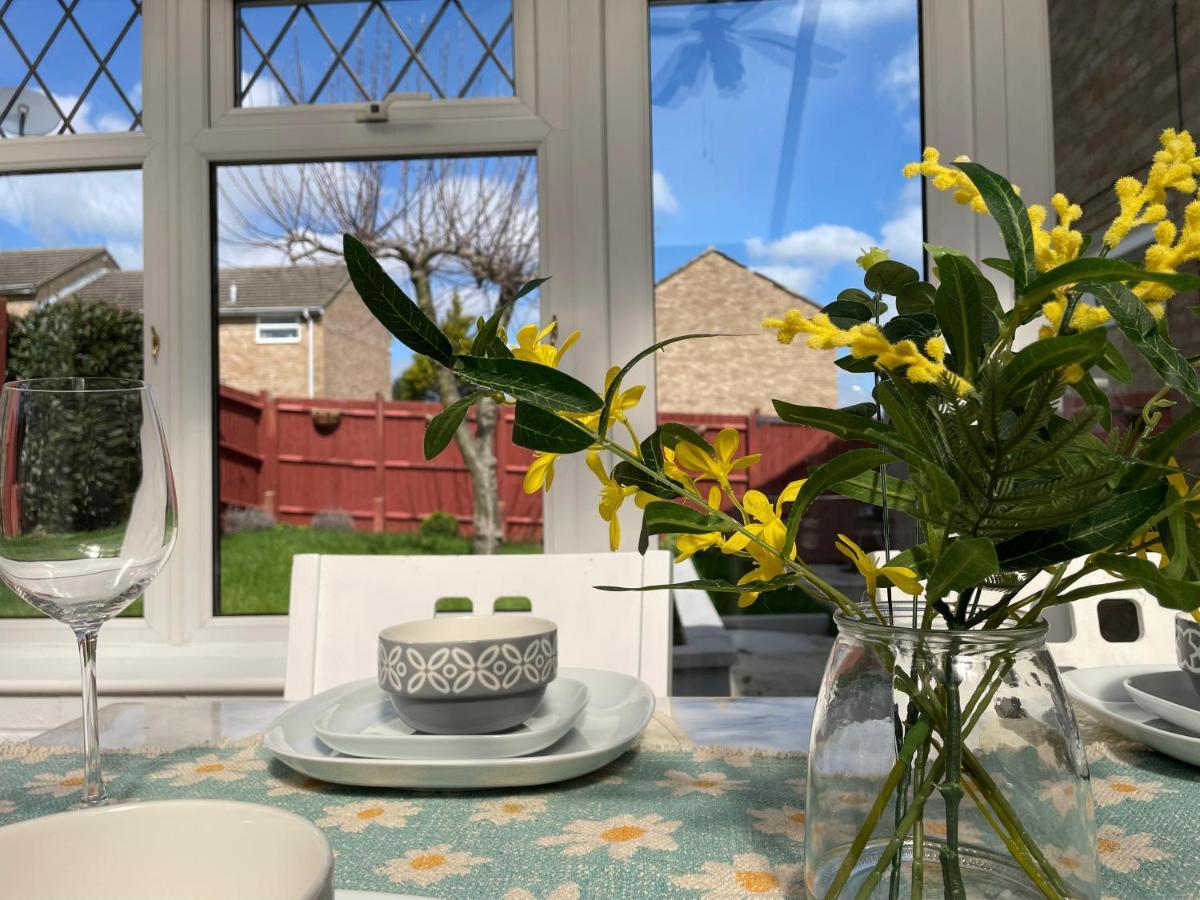 Casa vacanze Bright, Airy & Beautifully Decorated 3 Bedroom Kettering